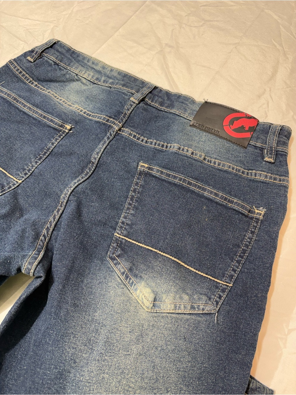 Ecko Unltd Dark Wash Athletic Fit Jeans Size 32 Red Rhino Black Leather Tag